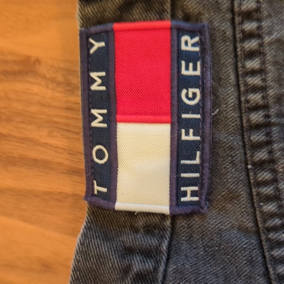 Tommy Hilfiger vintage black denim, 32/30 EU sizing measurements  in 2nd photo! - Picture 4 of 16